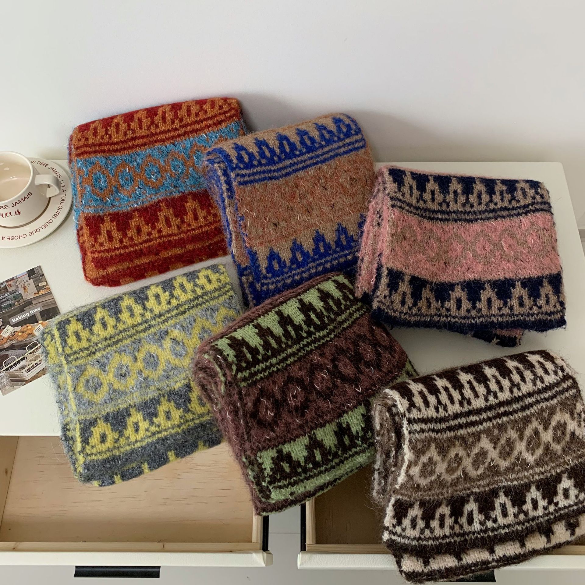 Vintage Knitted Pattern Warm Scarf