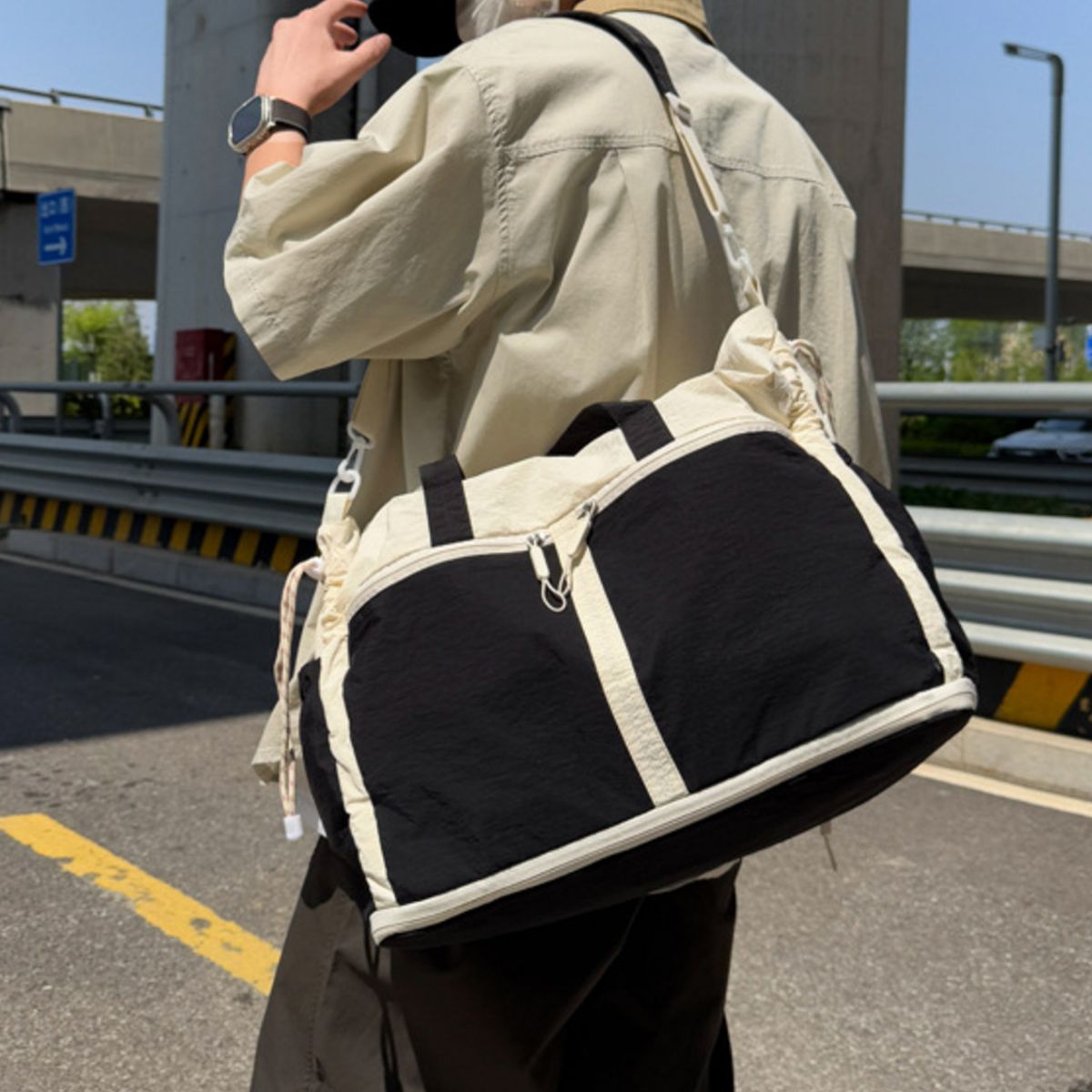 Color Block Travel Bag 4