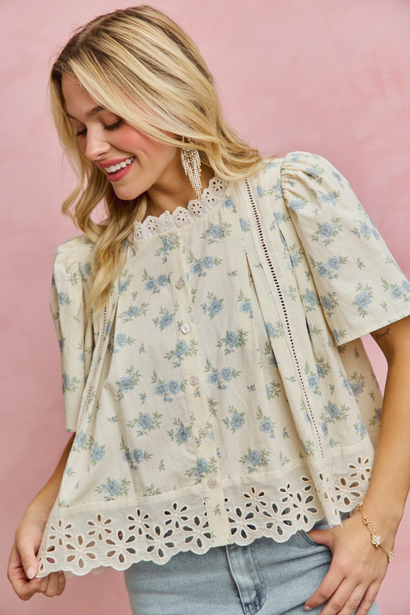 Floral Print Lace Trim Flutter Sleeves Blouse