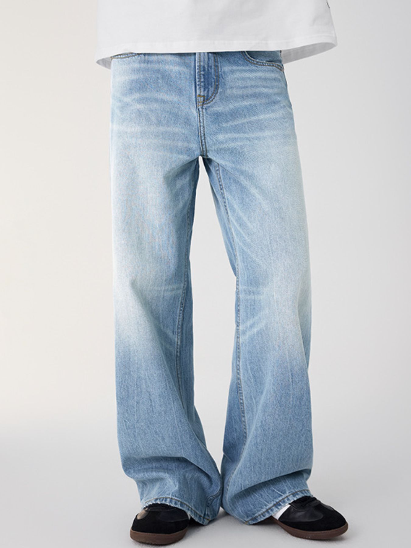 Men's Wash Relaxed Fit Wide Leg Jeans