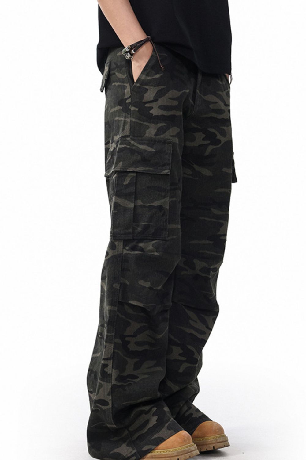 Men' s Relaxed Fit Camo Cargo Pants