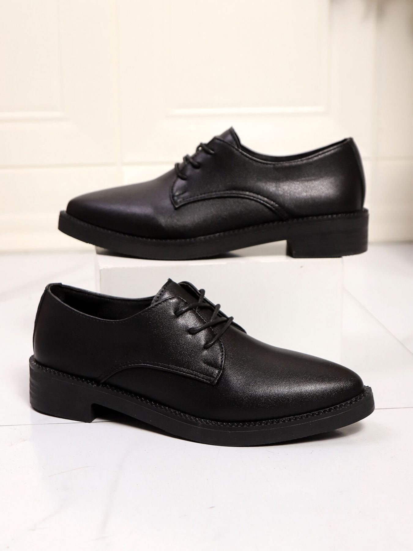 Point Toe Lace Up Loafers