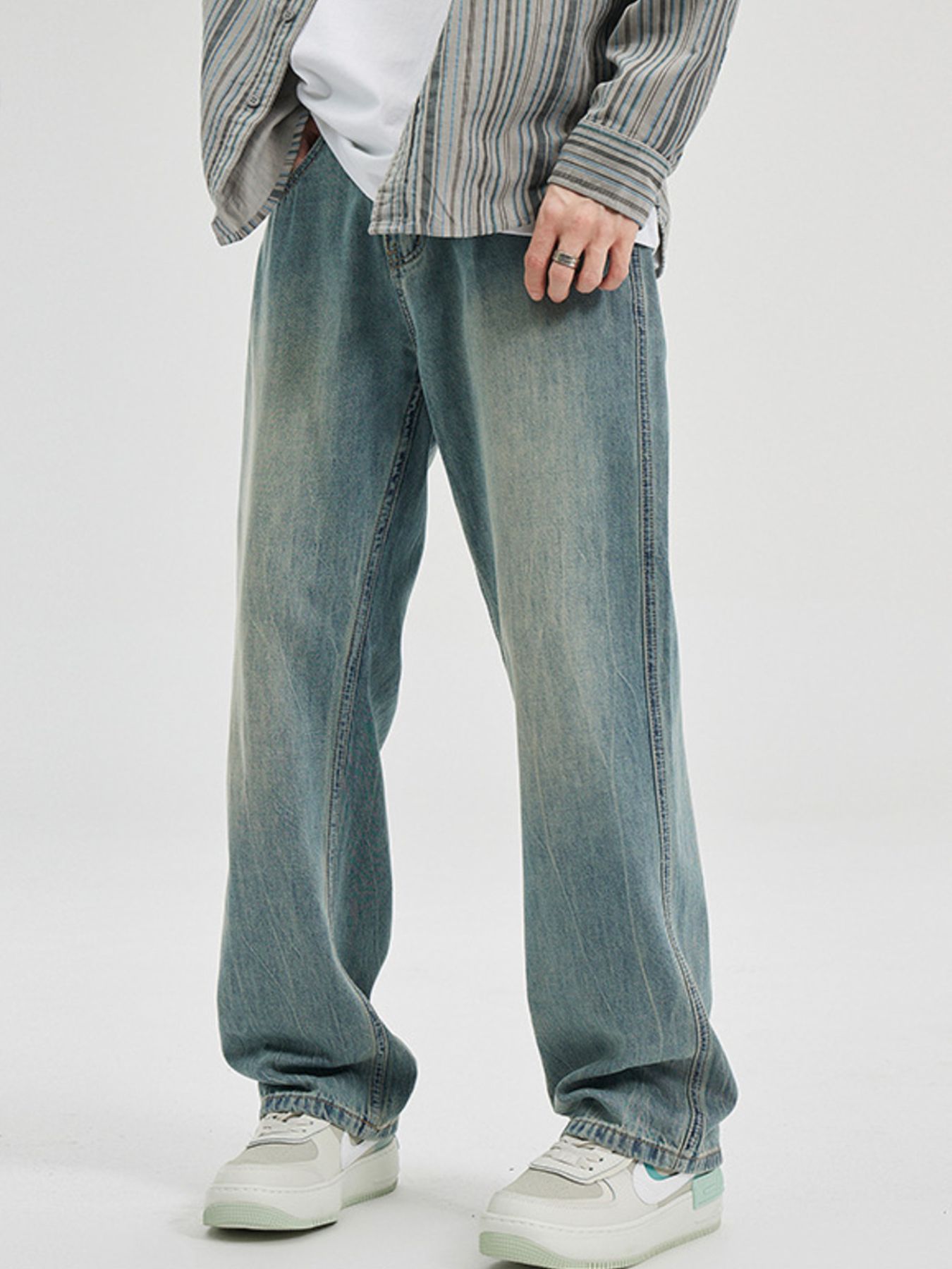 Men's Washed Wide Leg Jeans