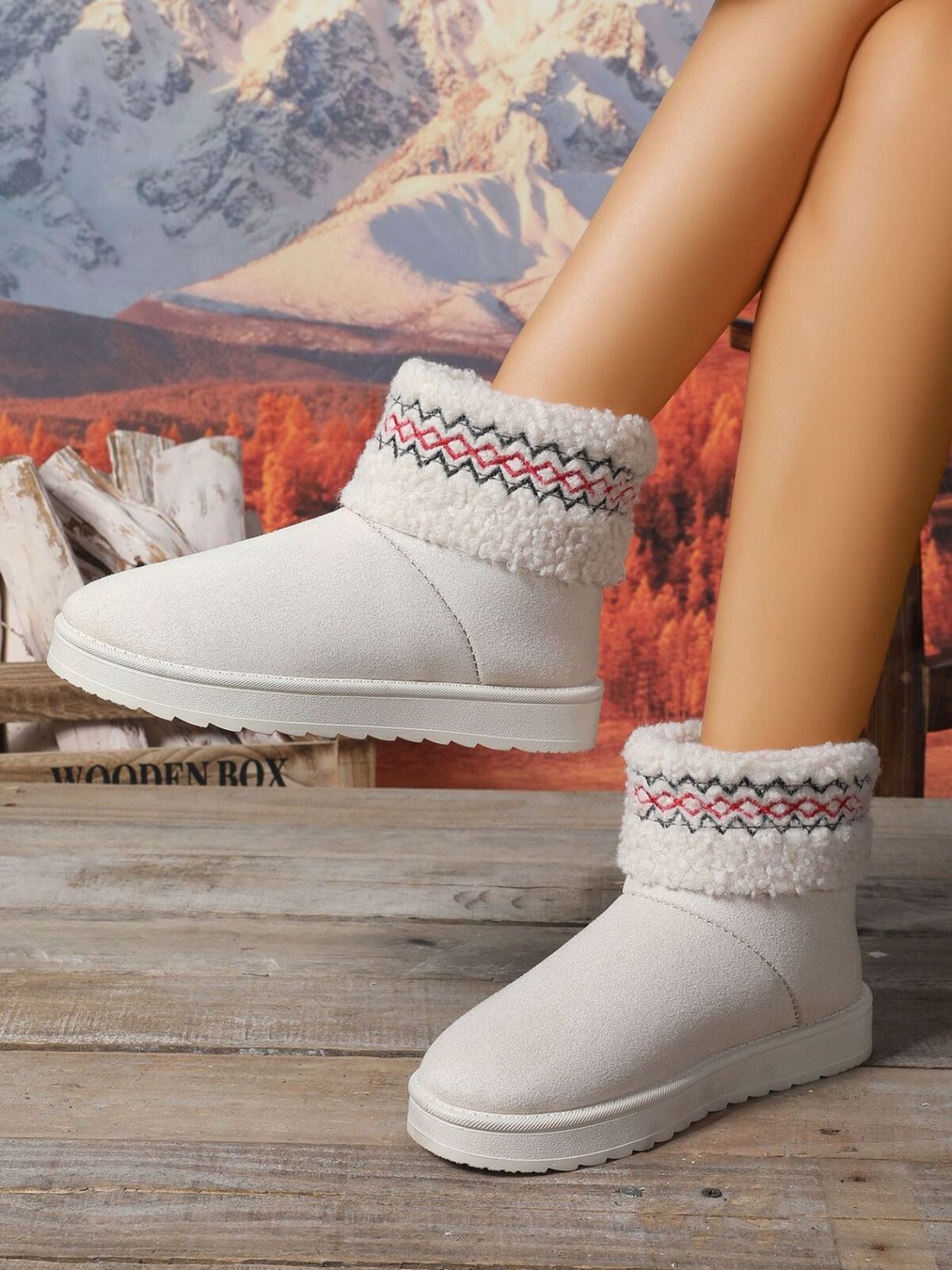 Round Toe Platform Boots