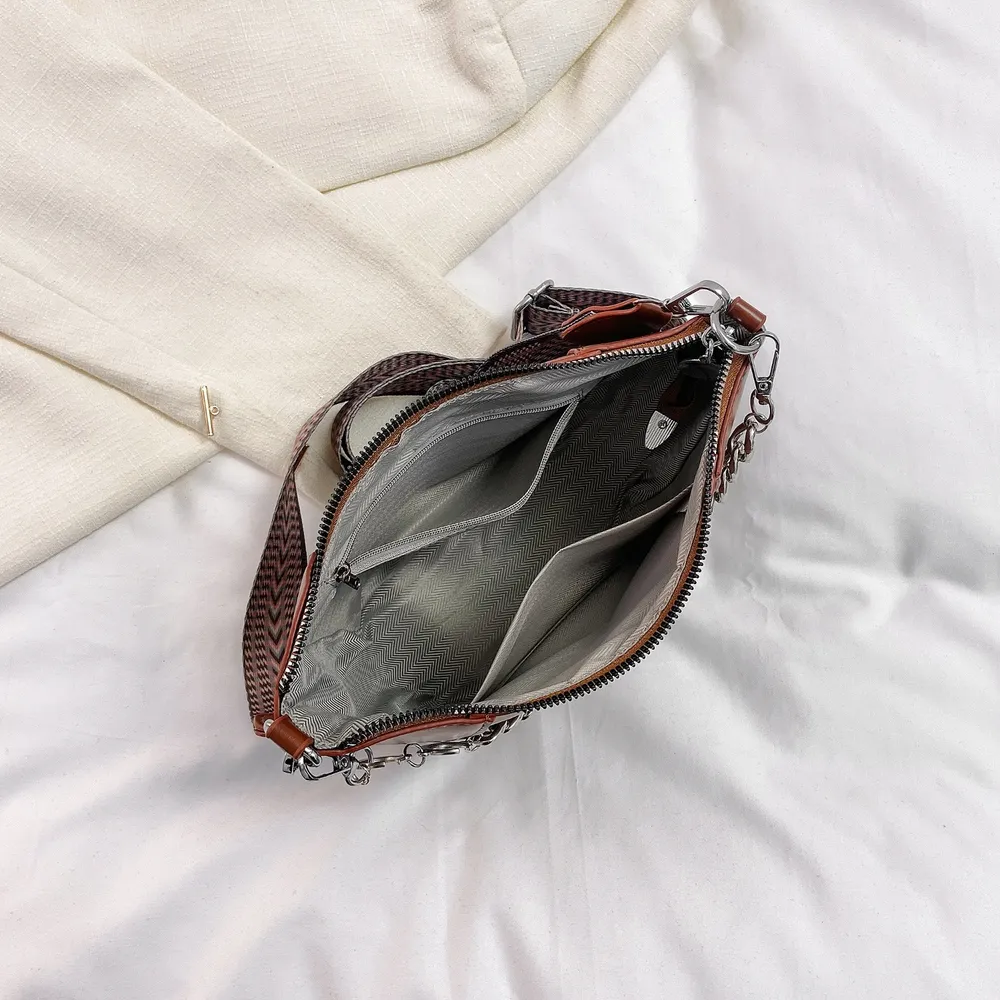 Y.PPU Leather Chain Trim Crossbody Bag