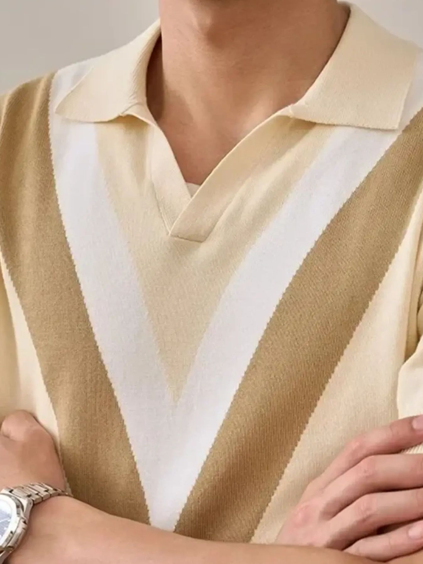 Men's Plus Size V-Pattern Contrast Knit Polo Shirt