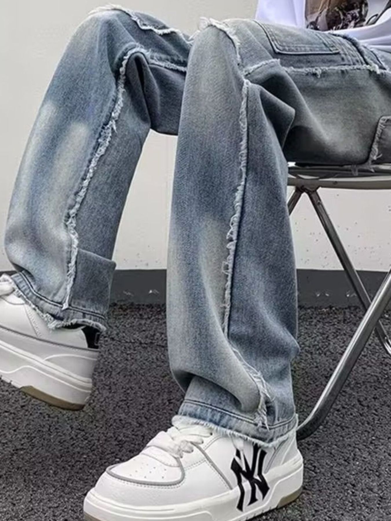 Men's Raw Hem Wide Leg Jeans