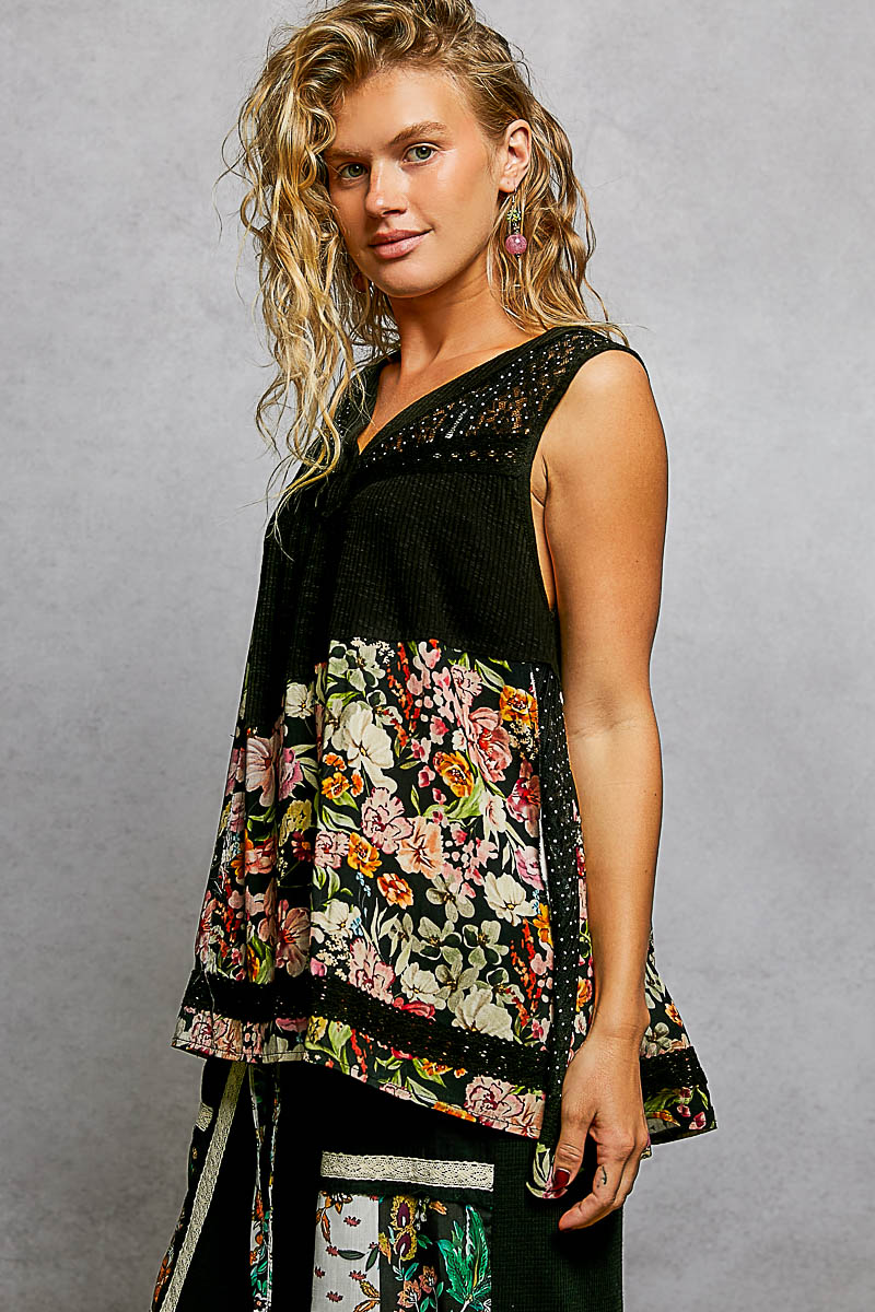 Lace Detail Floral V-Neck Tank