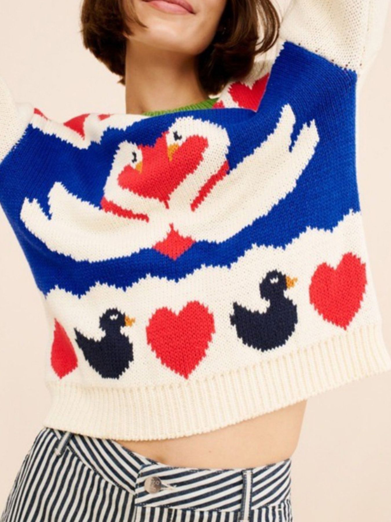 Swan Heart Pattern Round Neck Sweater