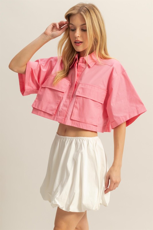 Front Pockets Poplin Collared Neck Crop Shirt