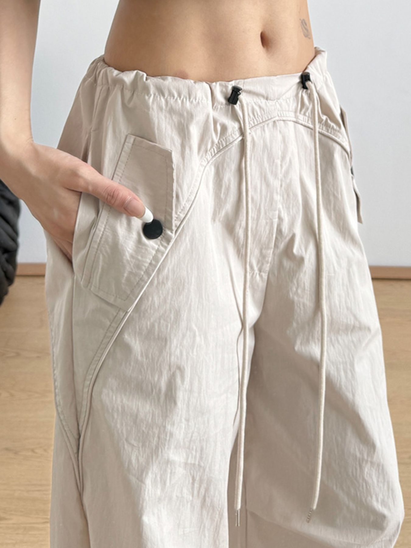 Relaxed Wide-Leg Drawstring Pants
