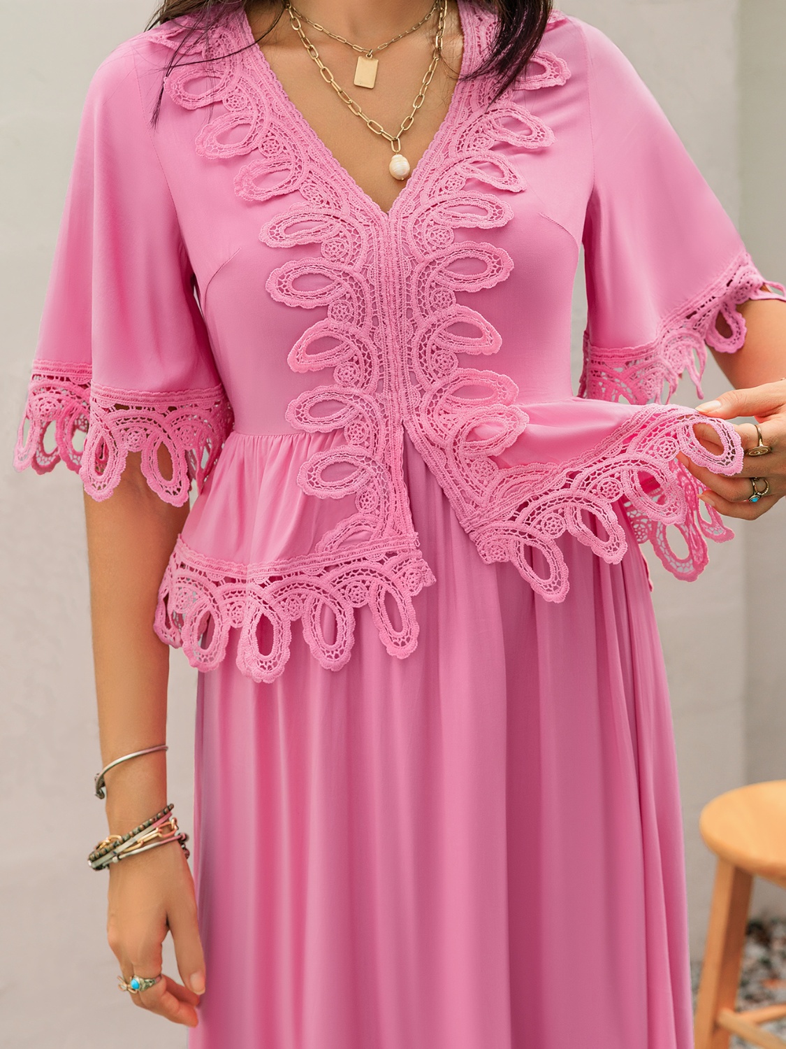 Lace Detail V-Neck Half Sleeve Midi Dress