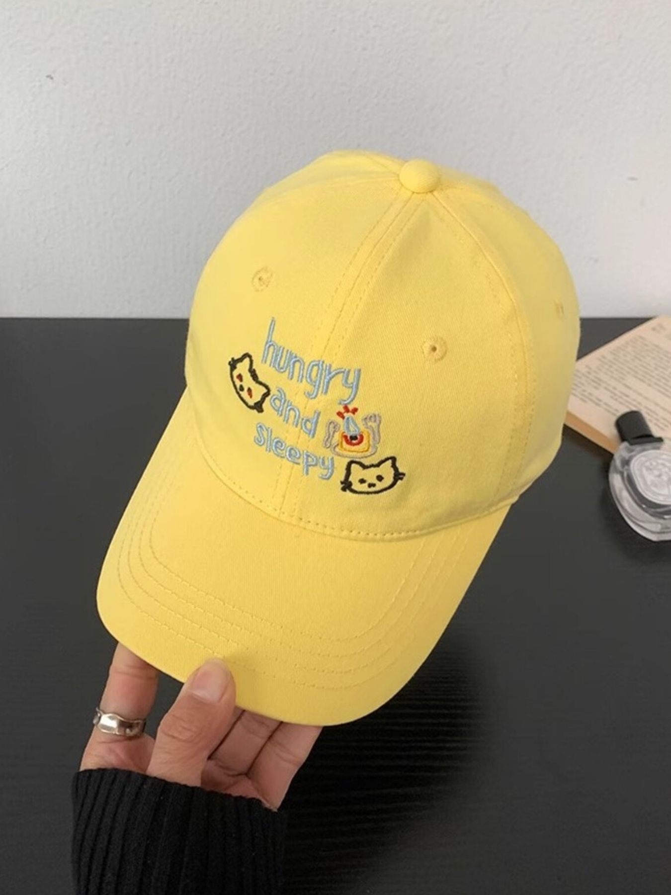Embroidered Casual Baseball Cap 1
