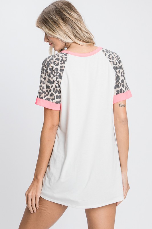 Full Size Leopard Round Neck Short Sleeve T-Shirt with Stitch Plus Size
