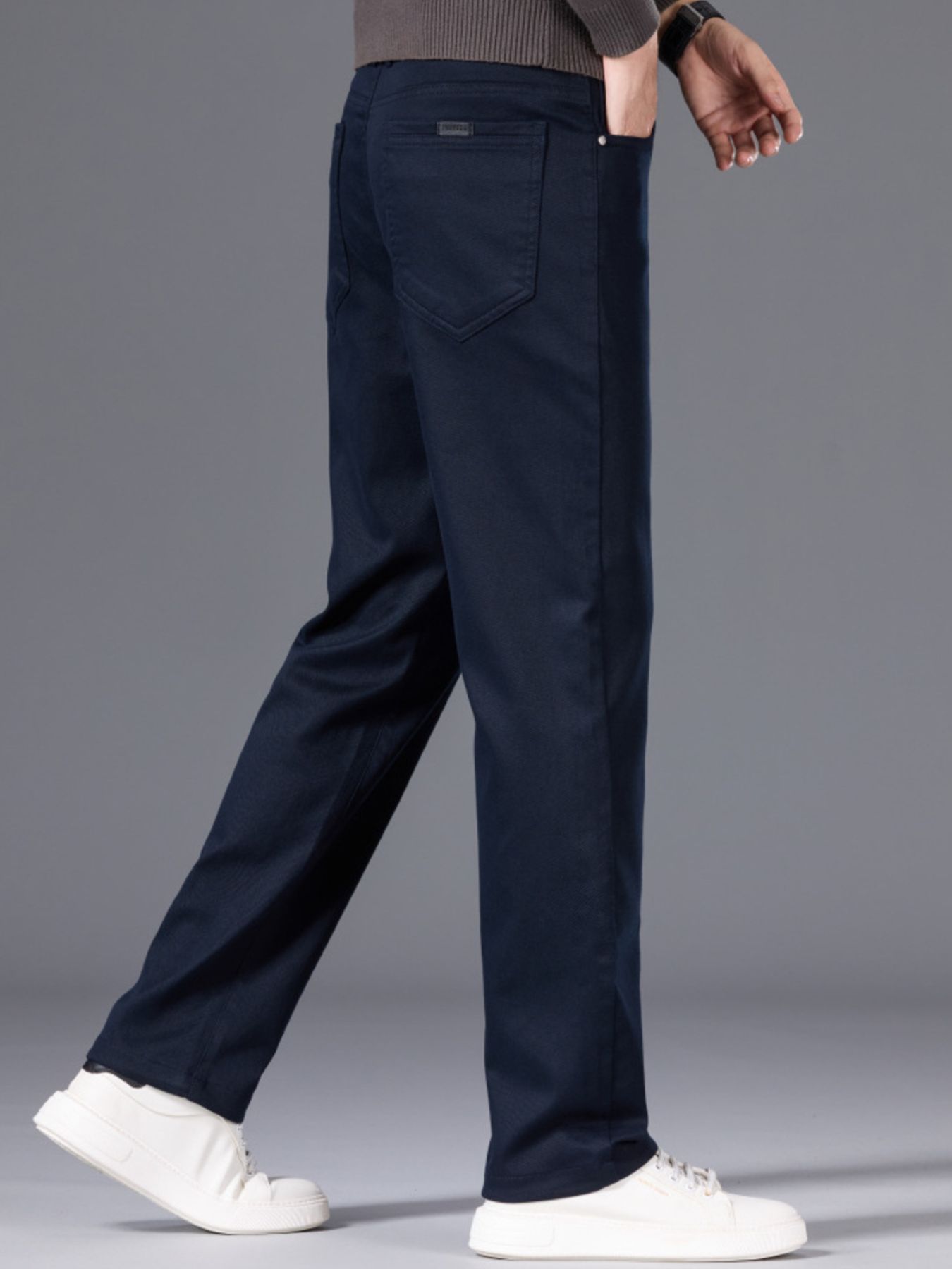 Men's Classic Straight-Leg Comfort Pants