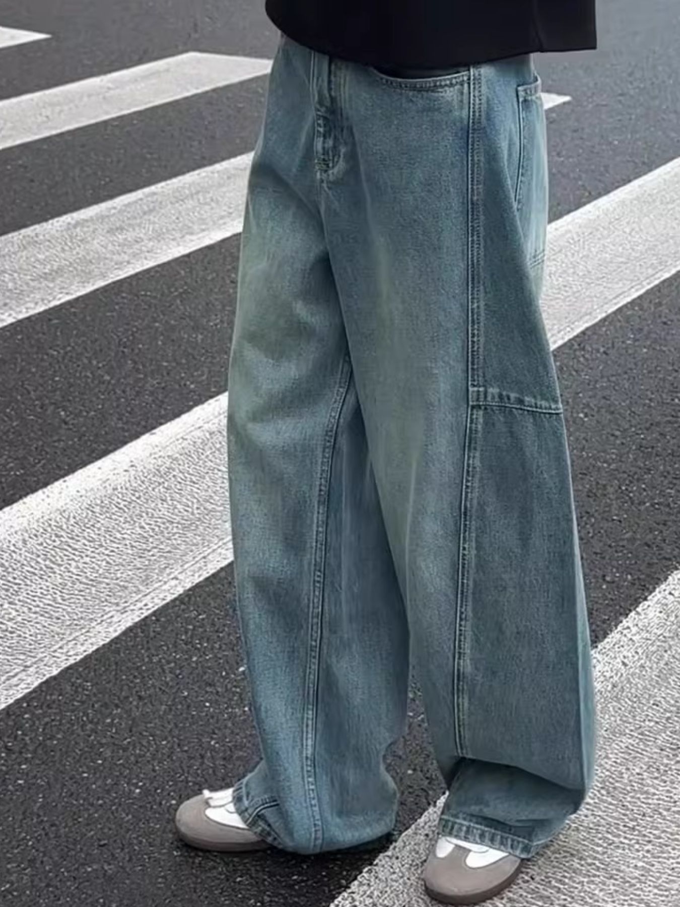 Men's Wide Leg Jeans