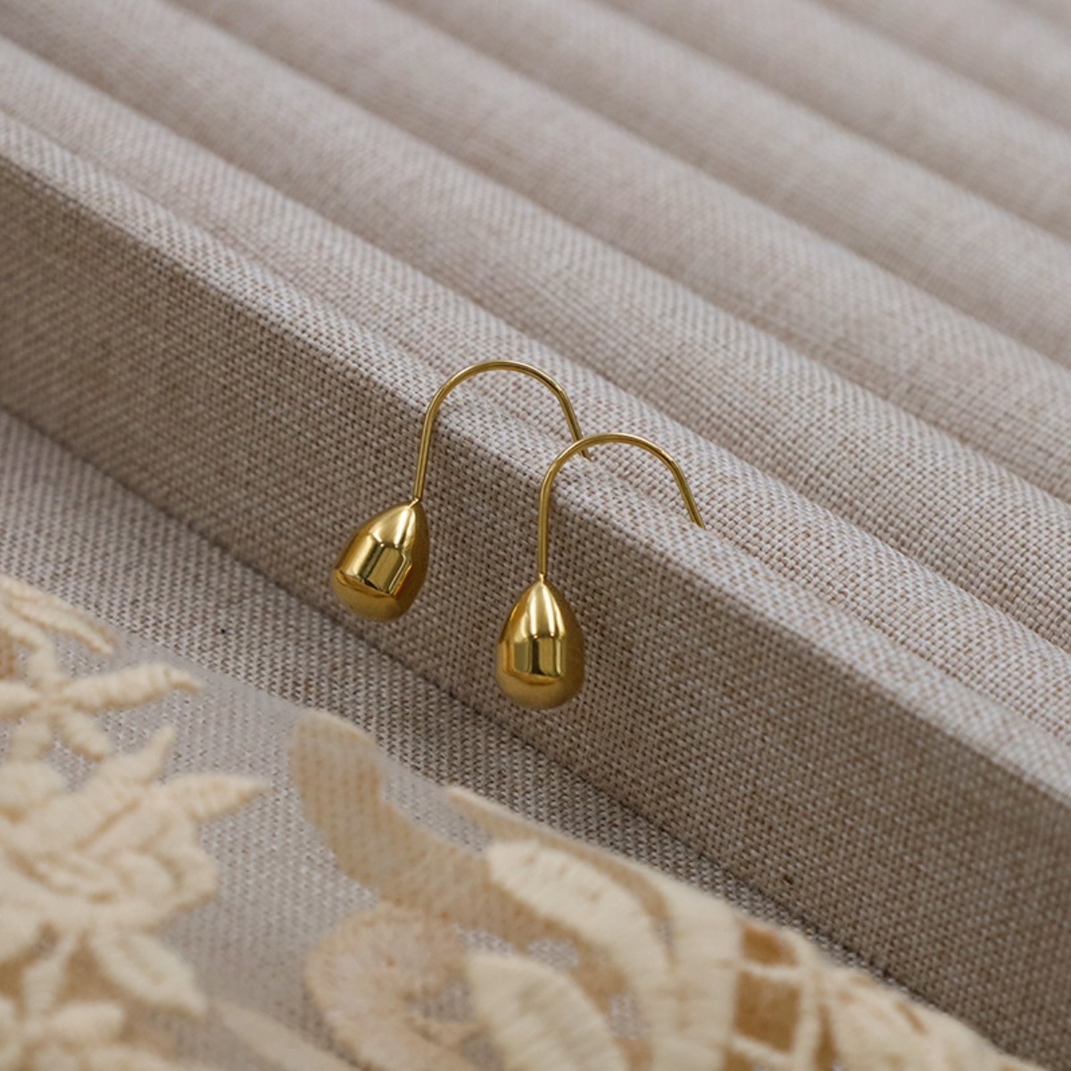 18K Gold-Plated Teardrop Earrings