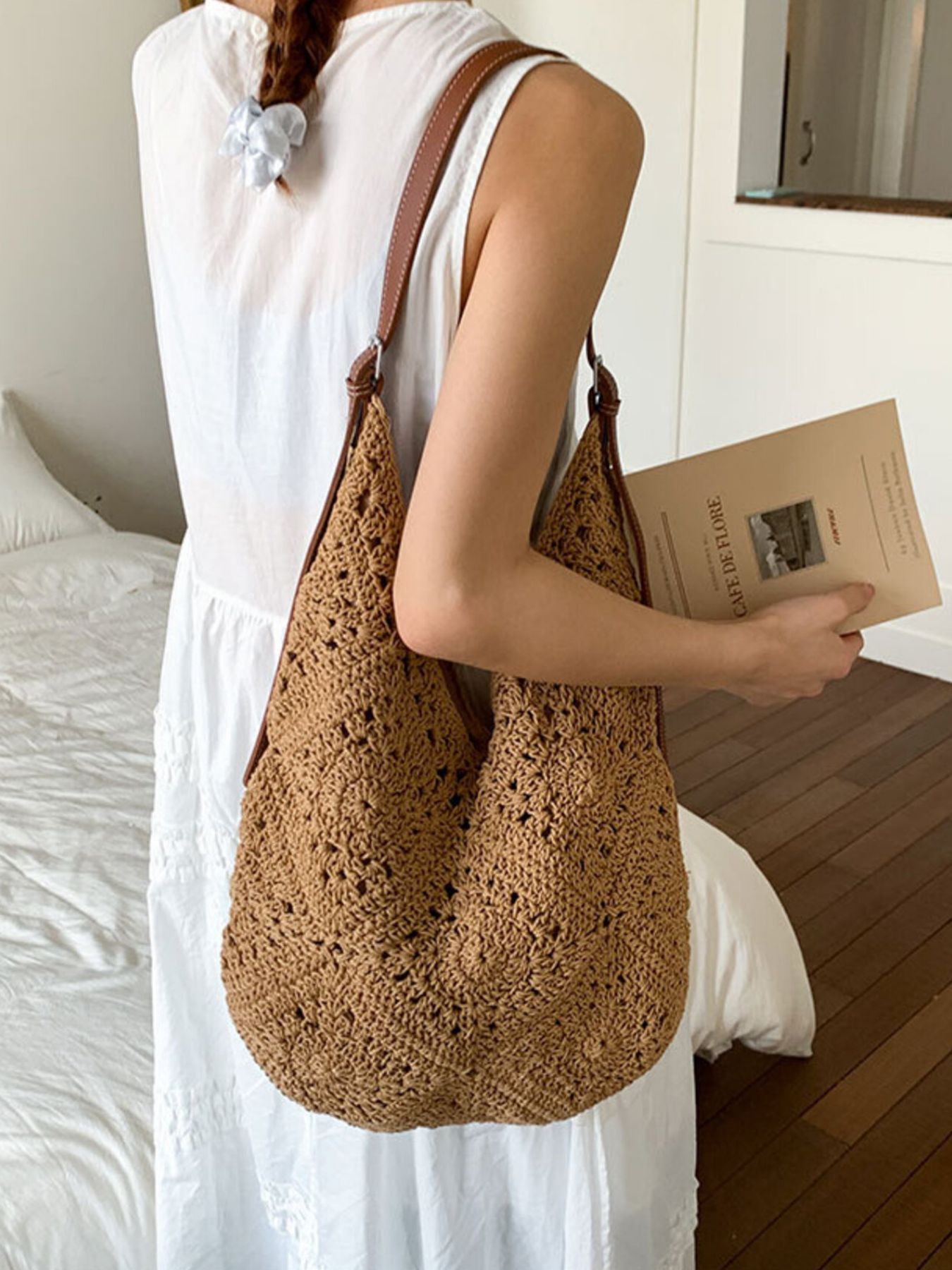 Crochet Shoulder Bag with Leather Straps 3