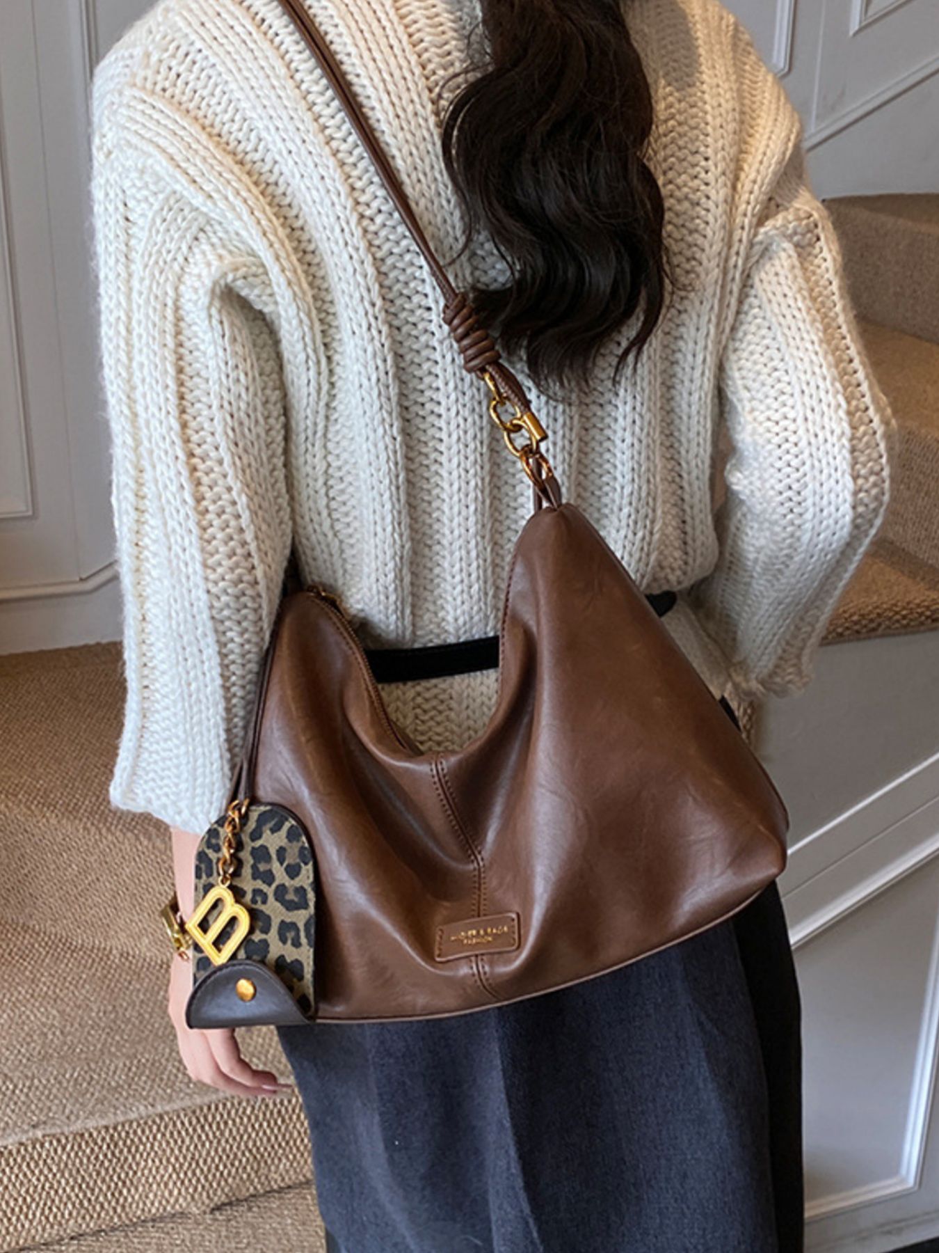 Leather Adjustable Strap Shoulder Bag