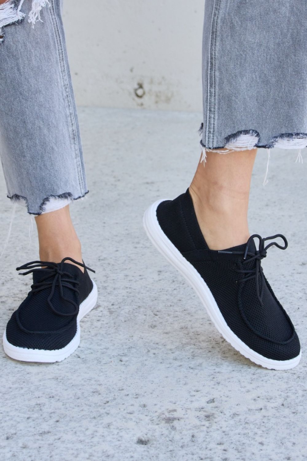 Flat Round Toe Lace-Up Sneakers