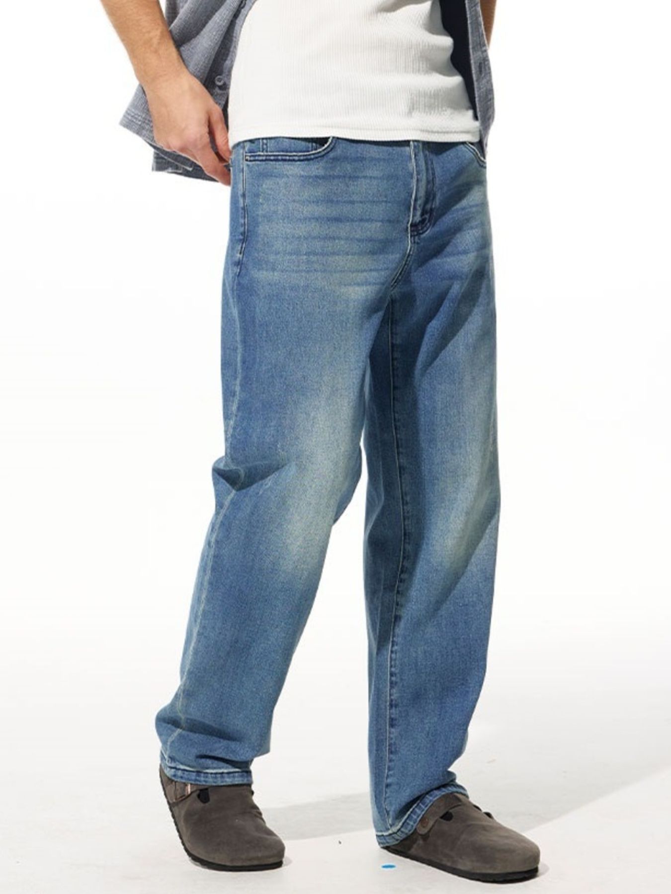 Men's Washed Wide Leg Jeans