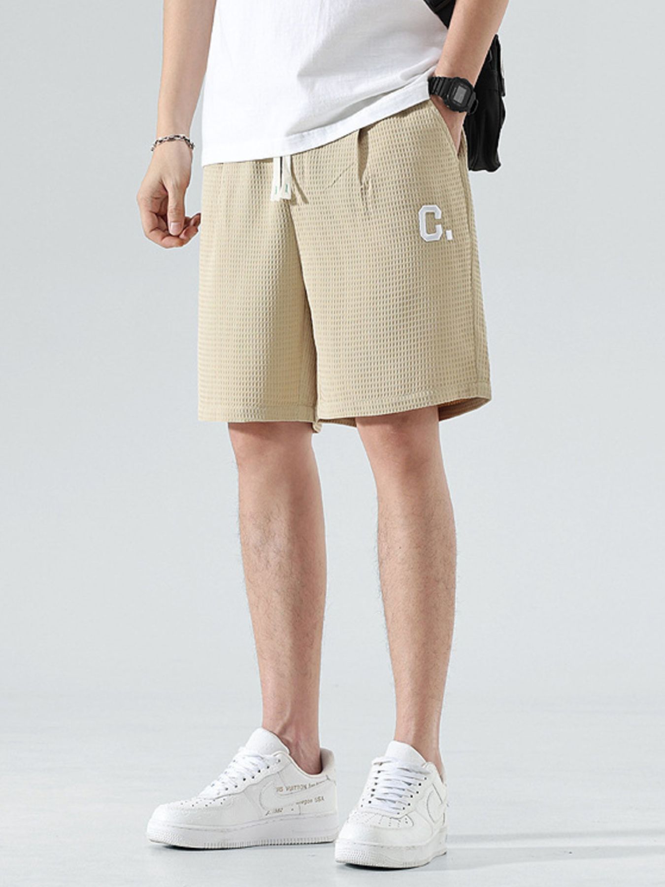 Men's Drawstring Pocketed Shorts