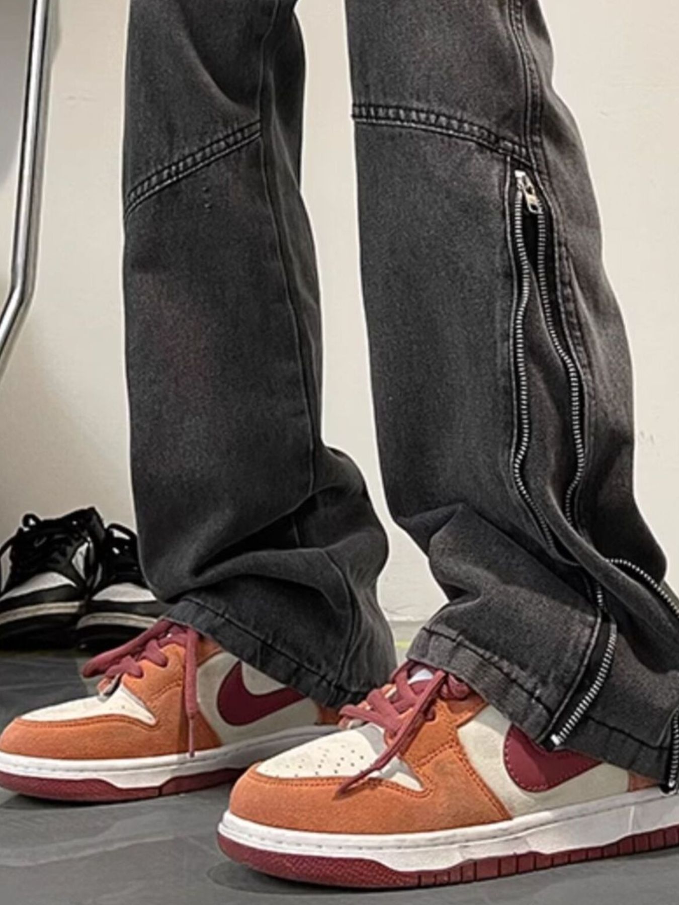 Men's Full Size Zipper Detail Relaxed Fit Jeans Plus Size