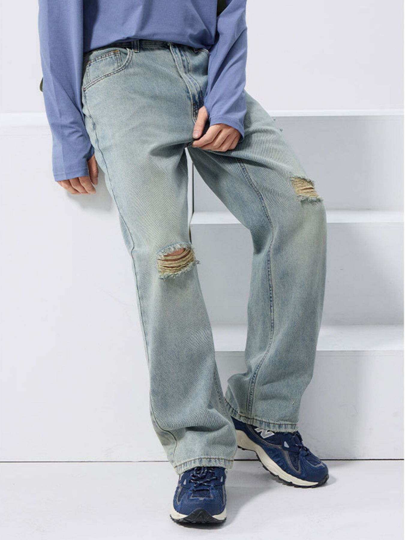 Men's Distressed Wide Leg Jeans