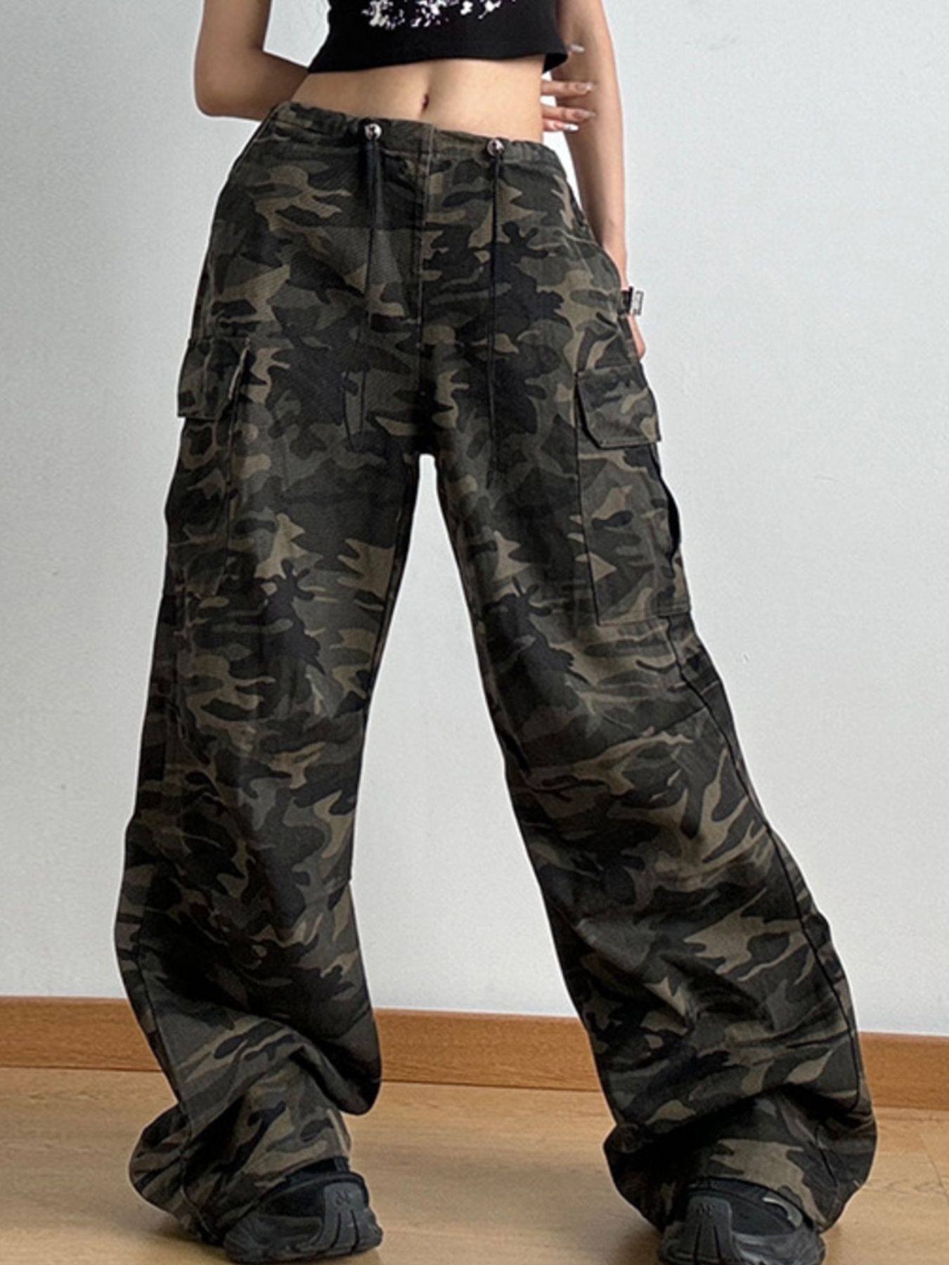 Drawstring Camouflage Cargo Wide Leg Jeans