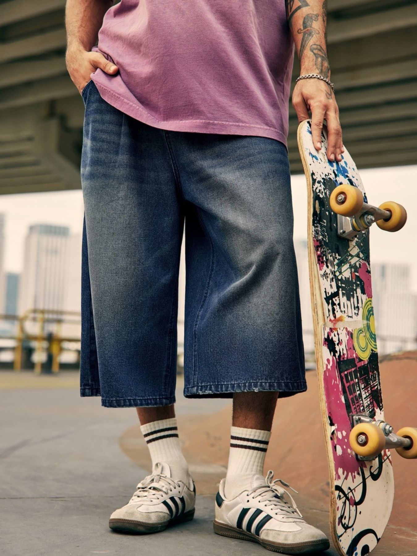 Men's Wide Leg Cropped Denim Jeans