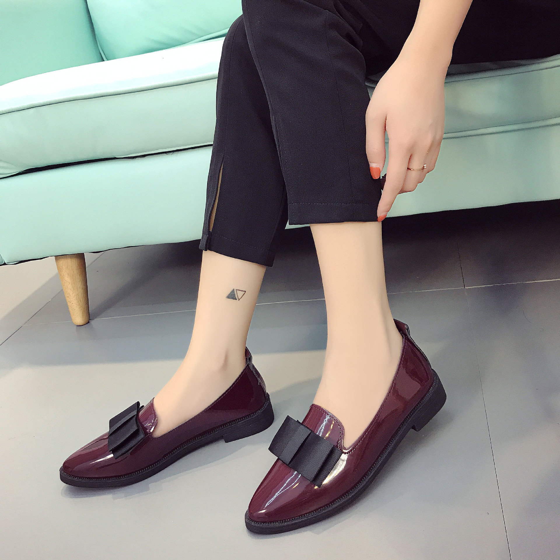 Point Toe Loafers with Bow