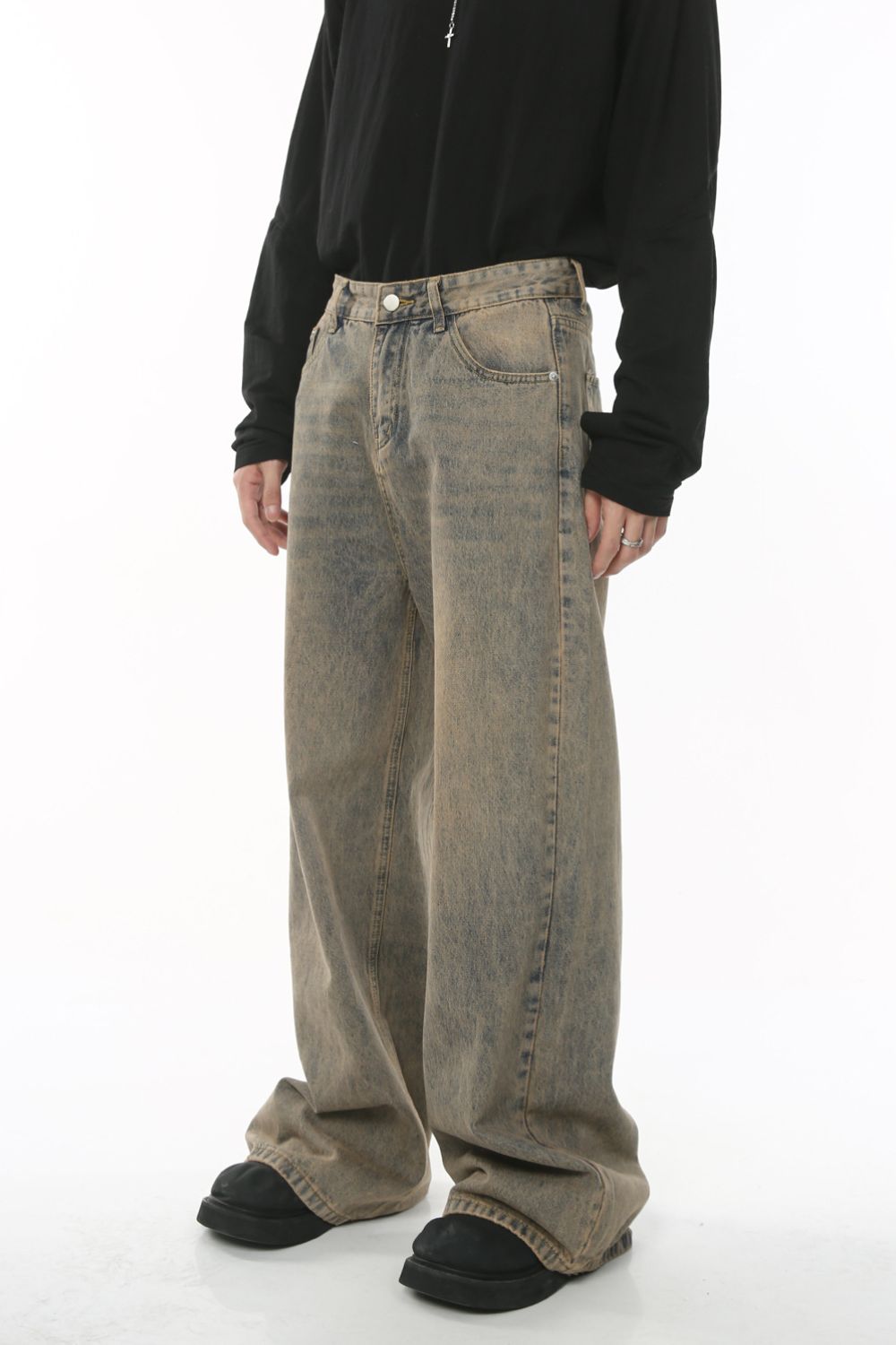 Wide Leg Jeans with Pockets