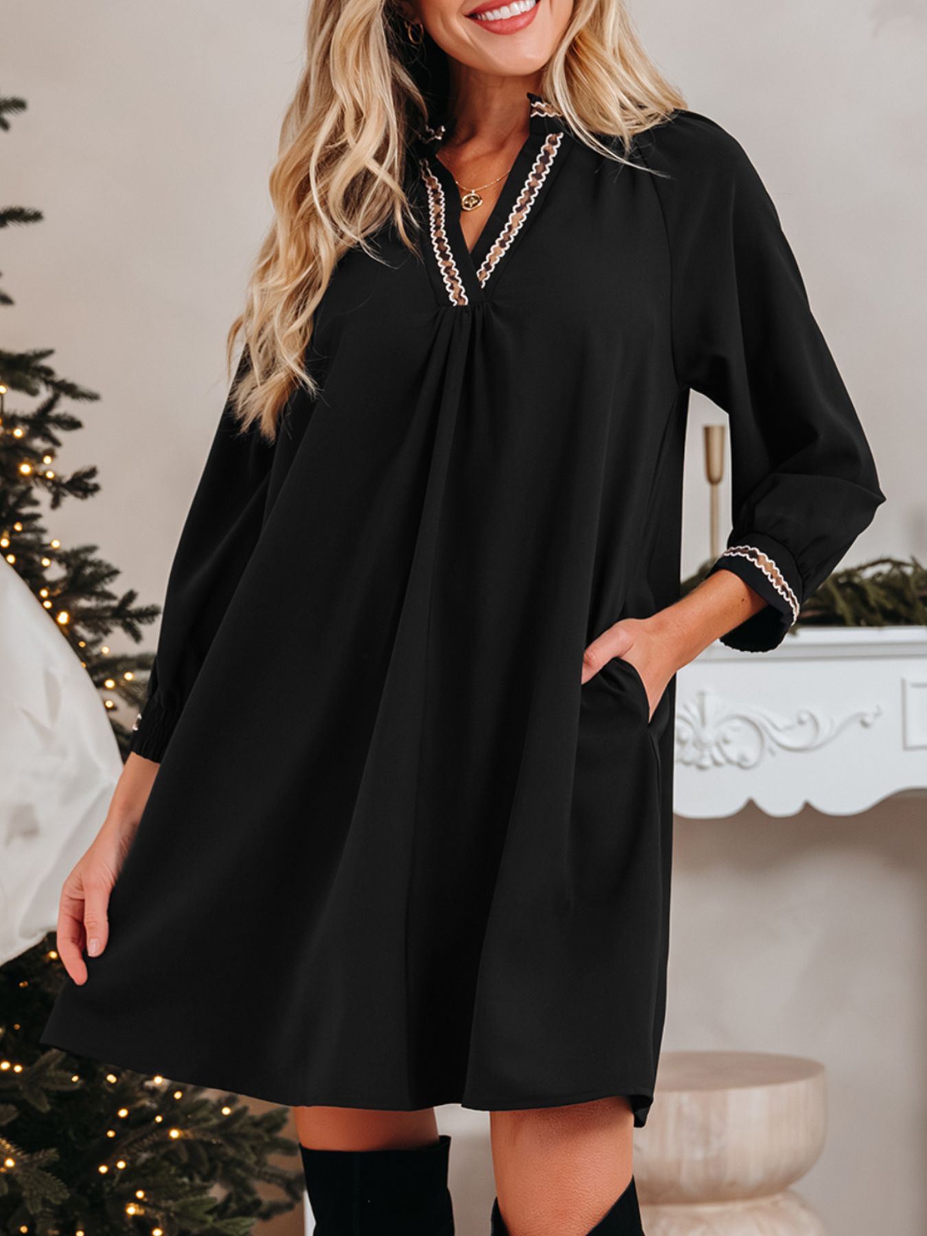 Contrast Trim Bracelet Sleeve Shift Mini Dress