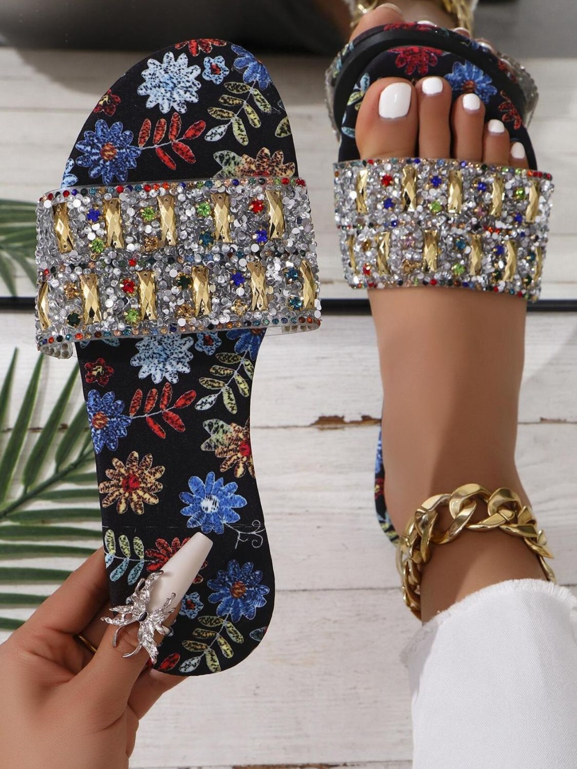 Floral Print Rhinestone Decorated Sandals