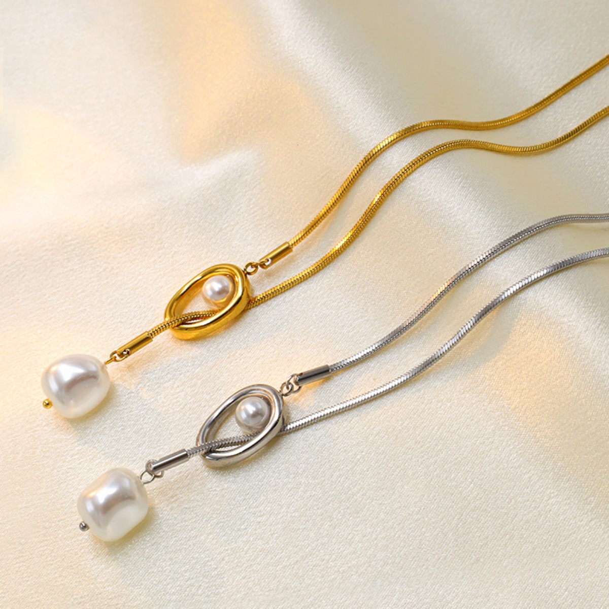 Pearl Pendant Necklace