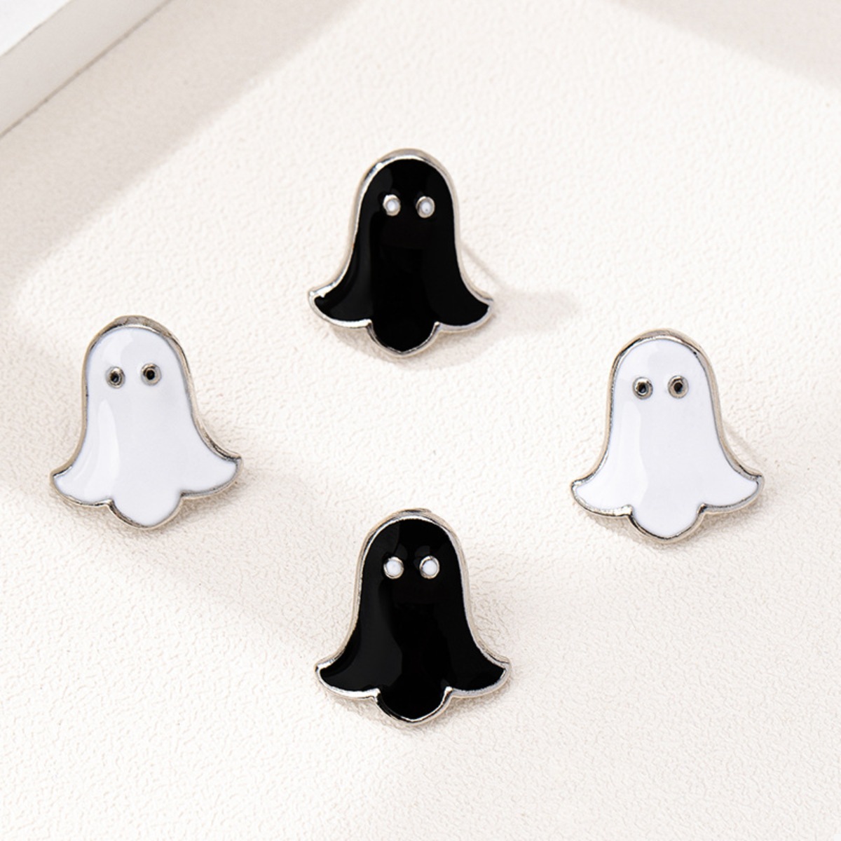 2 Pair Halloween Ghost Stud Earrings