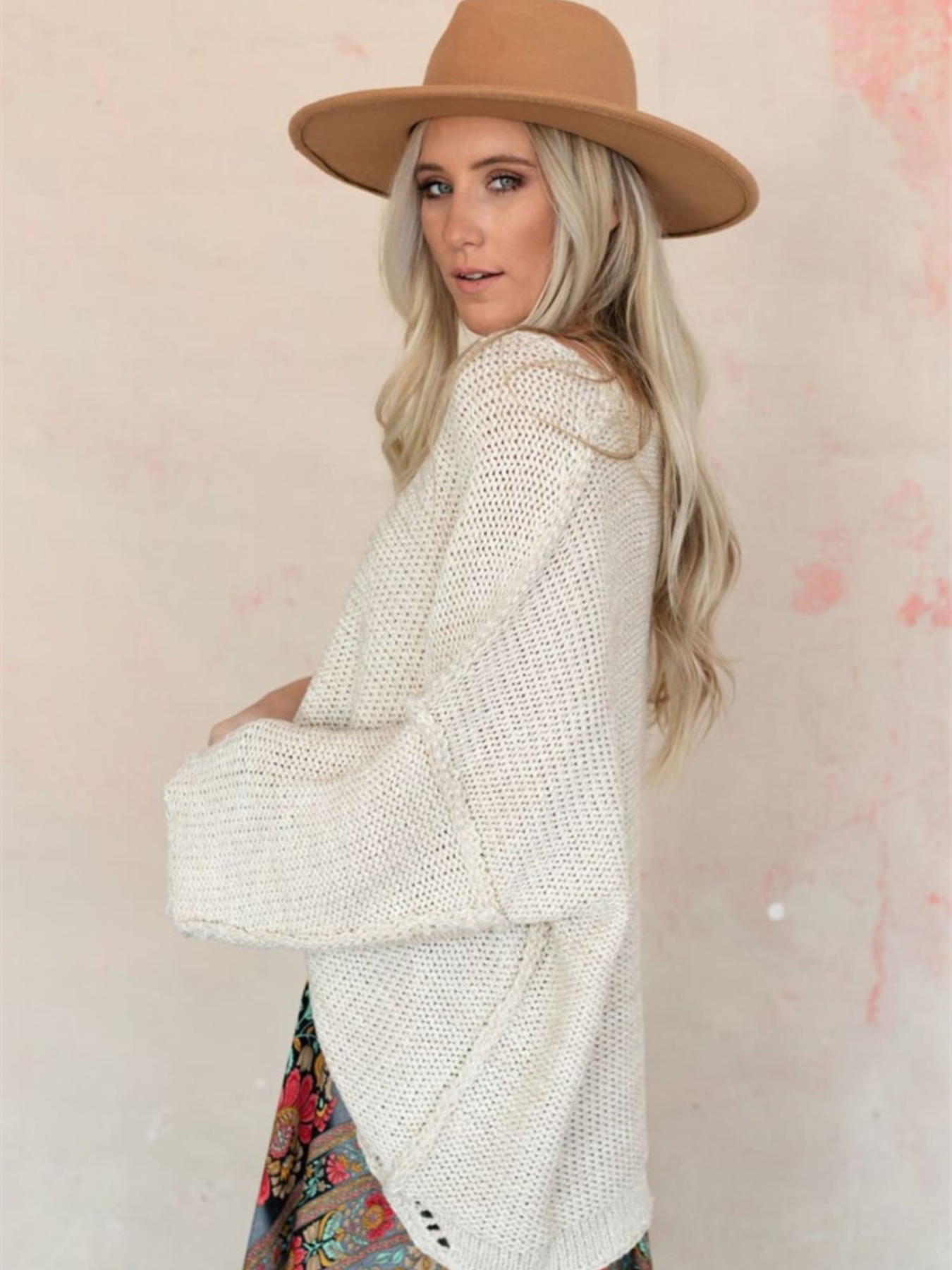 Round Neck Oversized Knit Top with Relaxed Fit