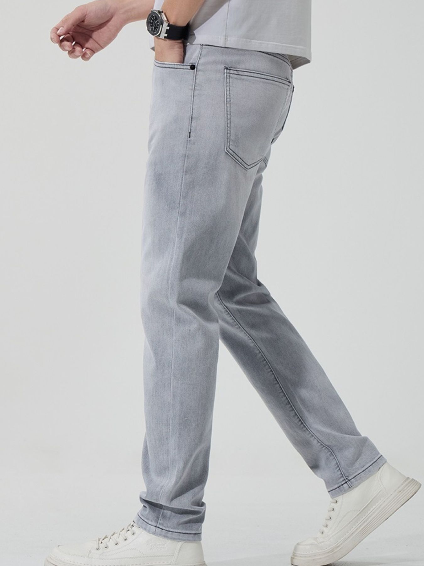 Men's Straight Leg Jeans