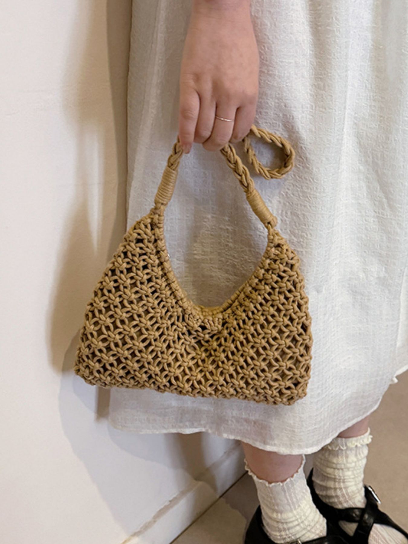 Woven Shoulder Bag 3