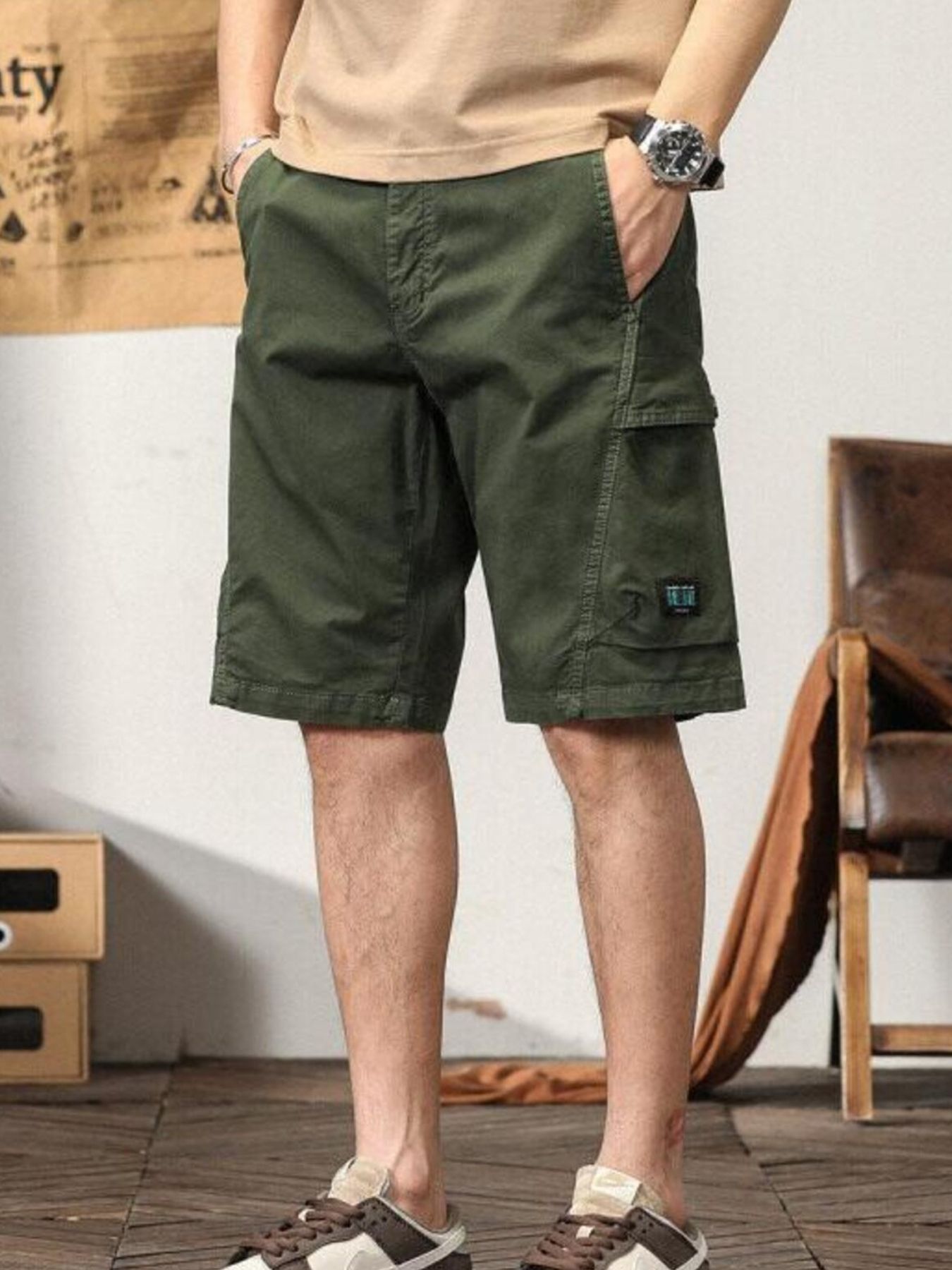 Men's Loose Fit Cargo Shorts