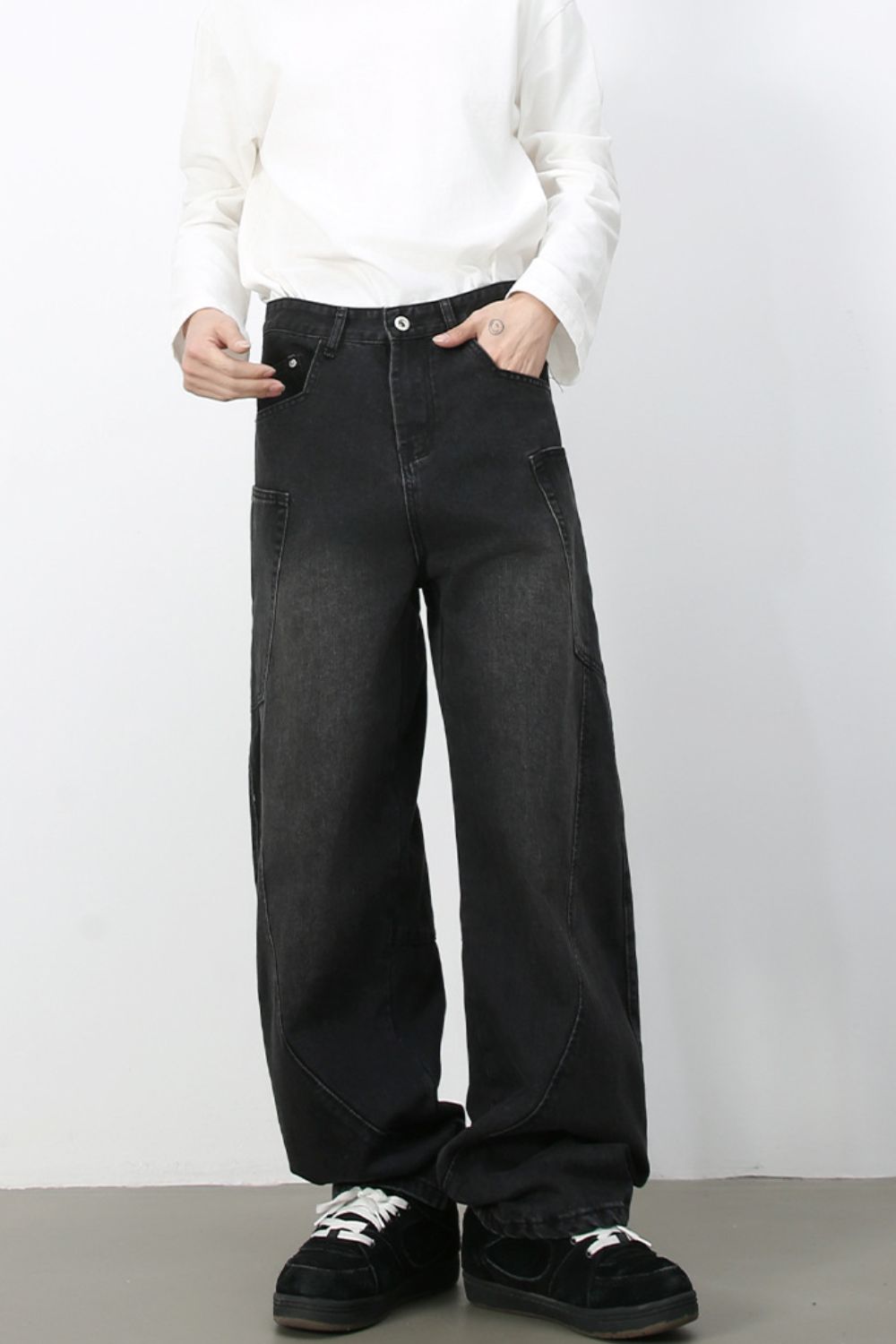 Men's Wide Leg Jeans with Pockets
