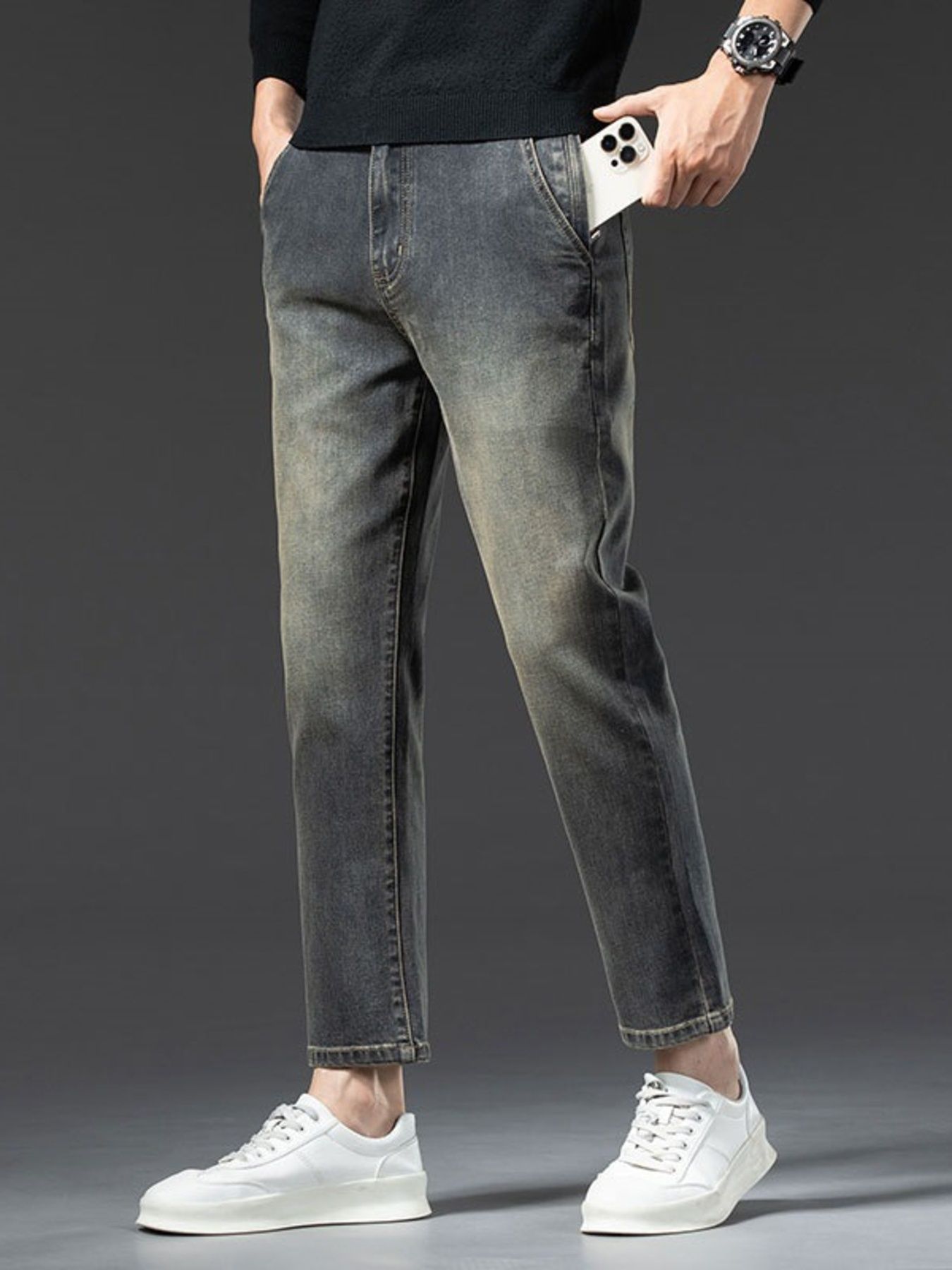 Men's Straight Leg Vintage Wash Jeans