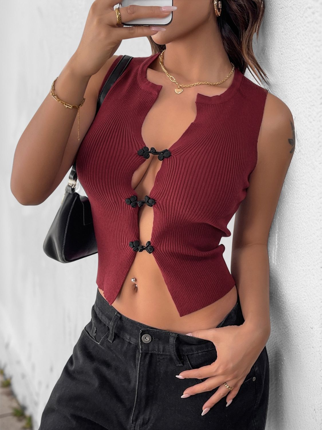 Ribbed Knot Button Cropped Tank