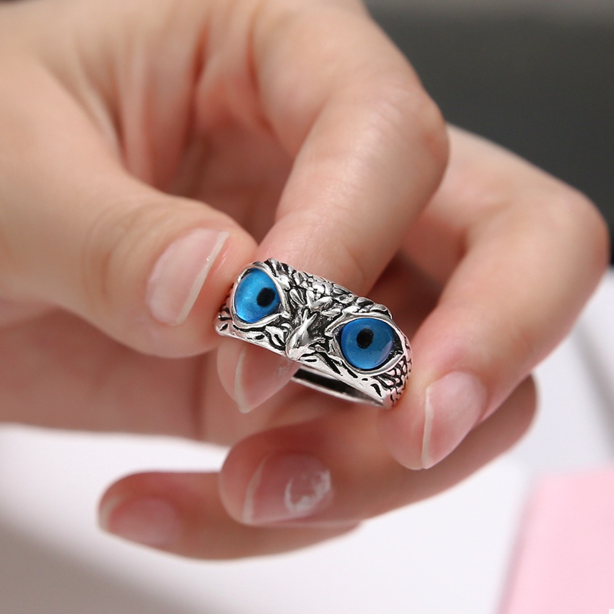 Alloy Owl Eyes Ring
