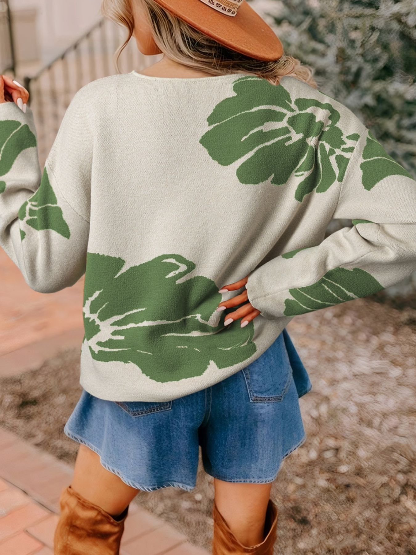 Leaf Round Neck Long Sleeve Sweater