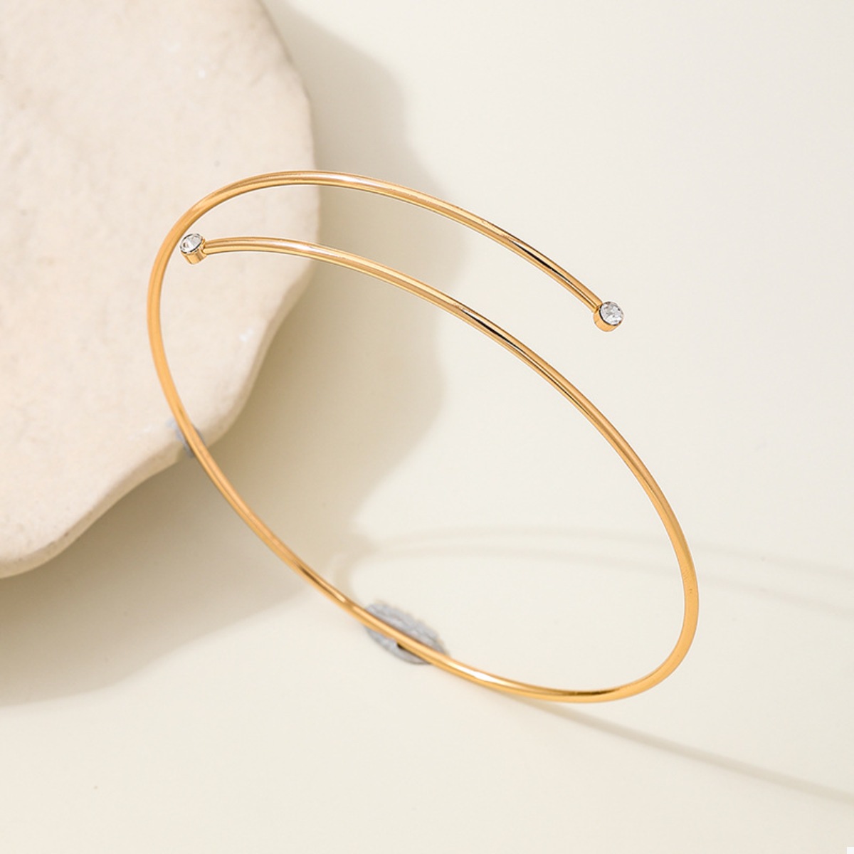 Delicate Gold Wire Upper Arm Bracelet