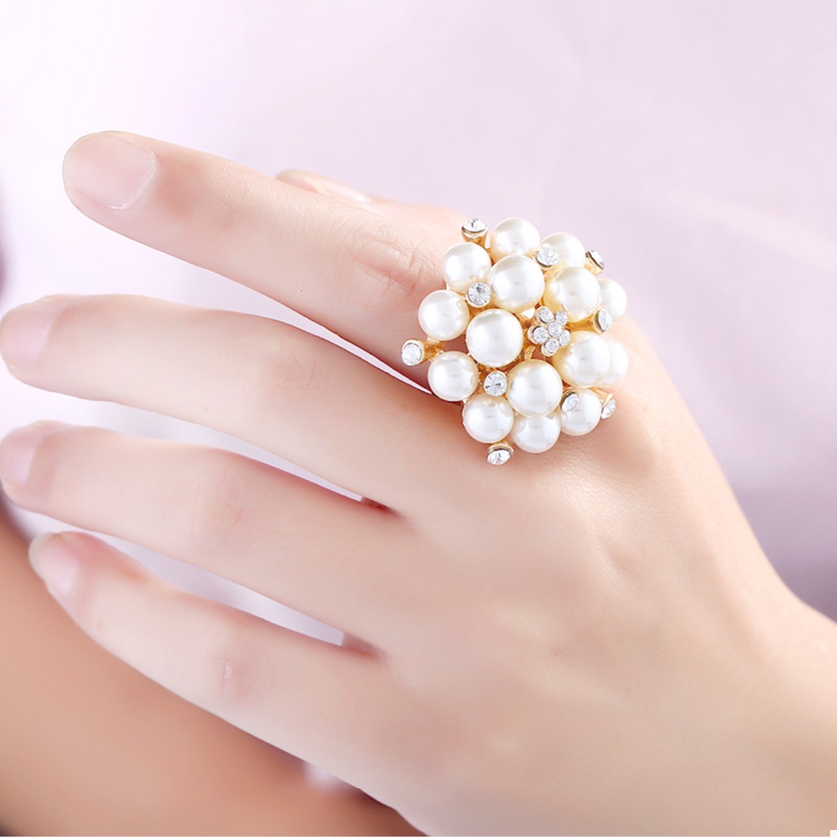 Pearl Cluster Ring