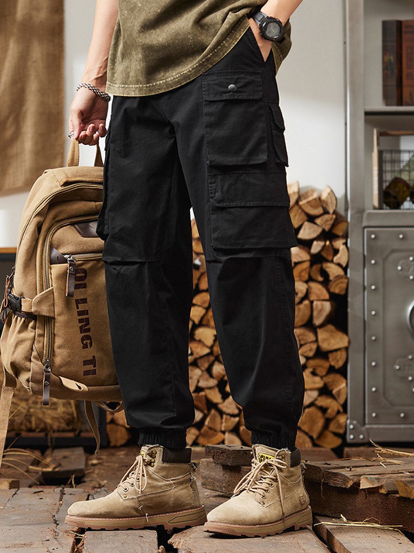 Men's Plus Size Relaxed Fit Multi-Pocket Cargo Pants