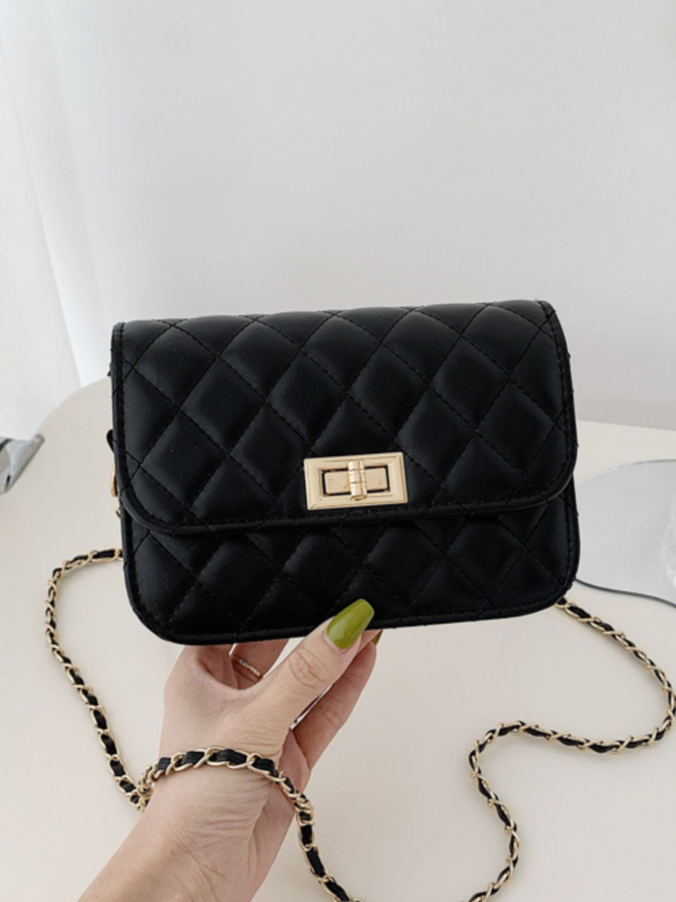 Quilted Chain Strap Crossbody Bag