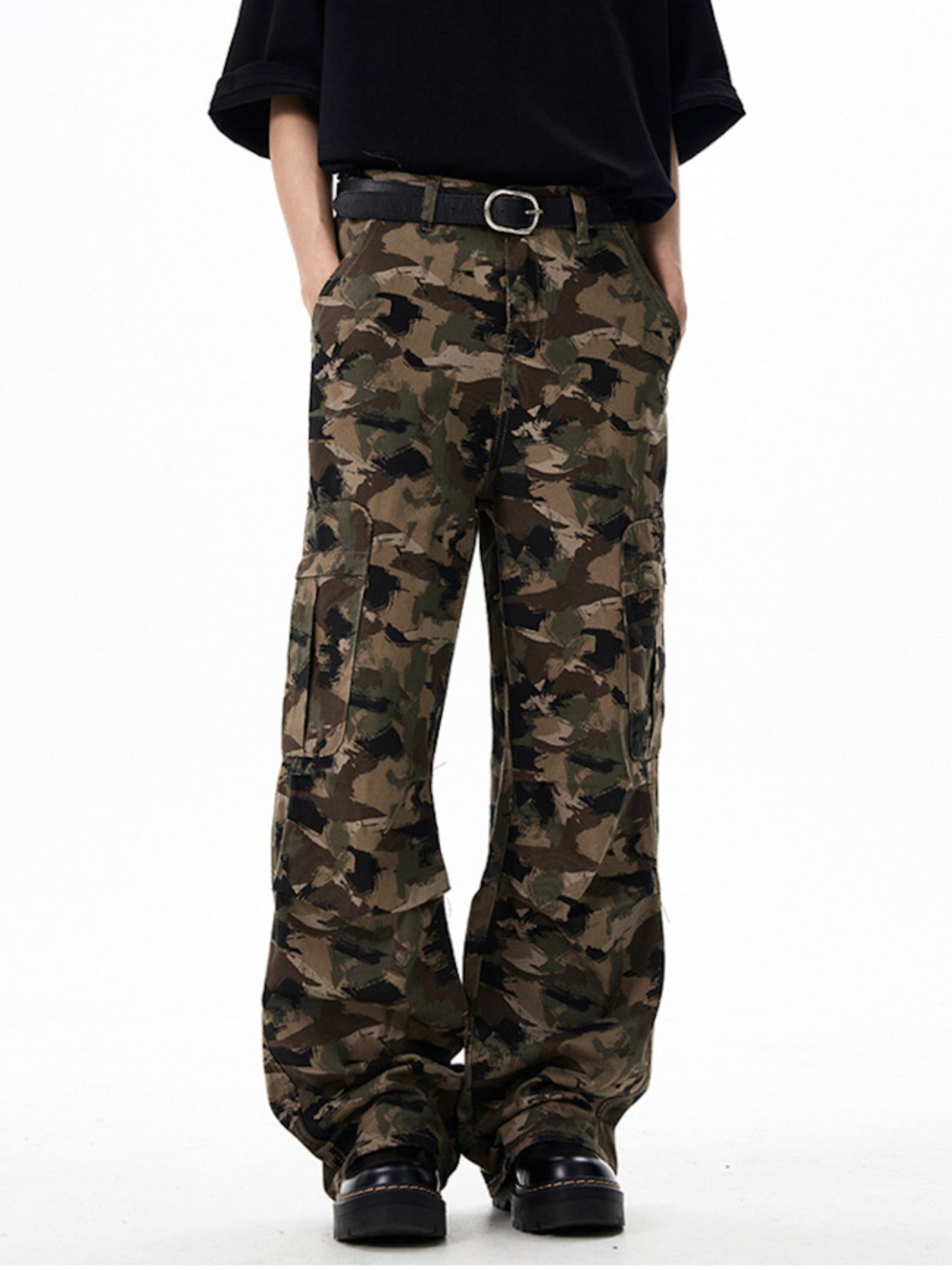 Men's Camo Print Wide Leg Cargo Pants